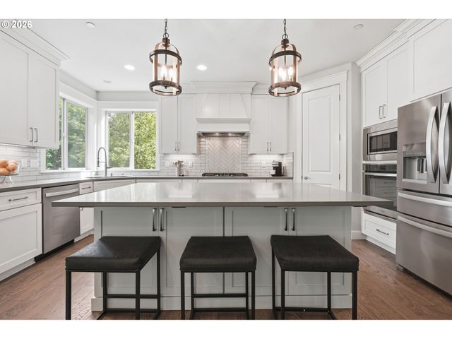 638 N 12TH Ct, Ridgefield, WA 98642