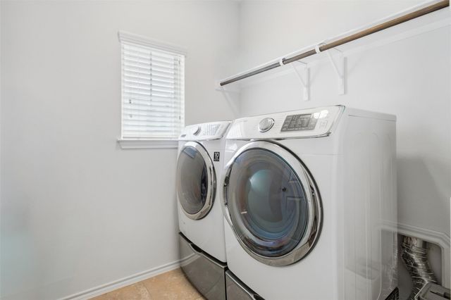2105 Town Centre DR 40, Round Rock, TX 78664