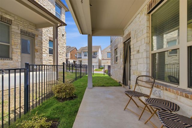 2105 Town Centre DR 40, Round Rock, TX 78664