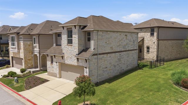 2105 Town Centre DR 40, Round Rock, TX 78664