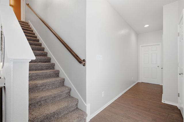 2105 Town Centre DR 40, Round Rock, TX 78664