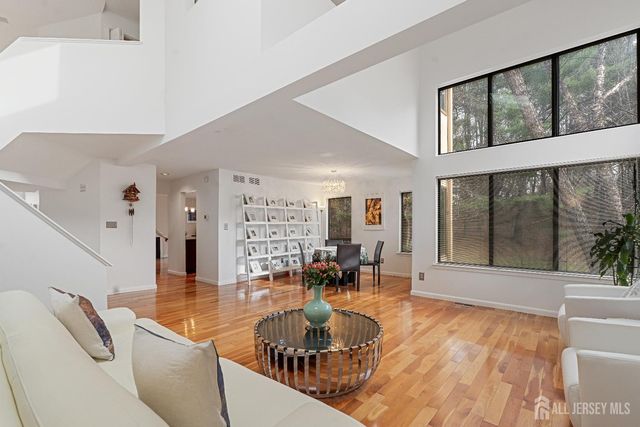 625 Sayre Drive, Plainsboro, NJ 08540