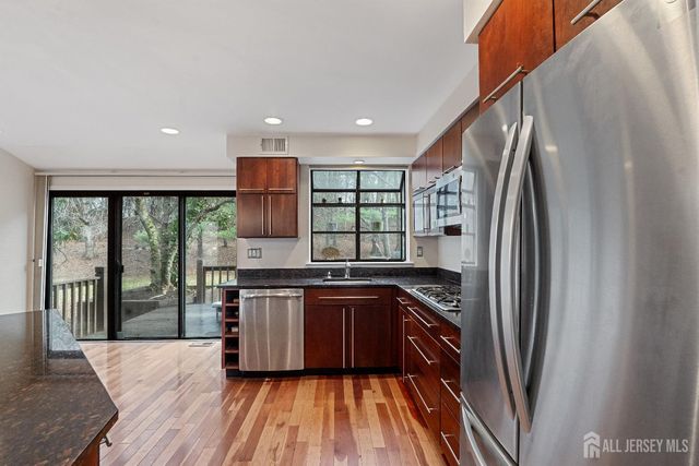 625 Sayre Drive, Plainsboro, NJ 08540