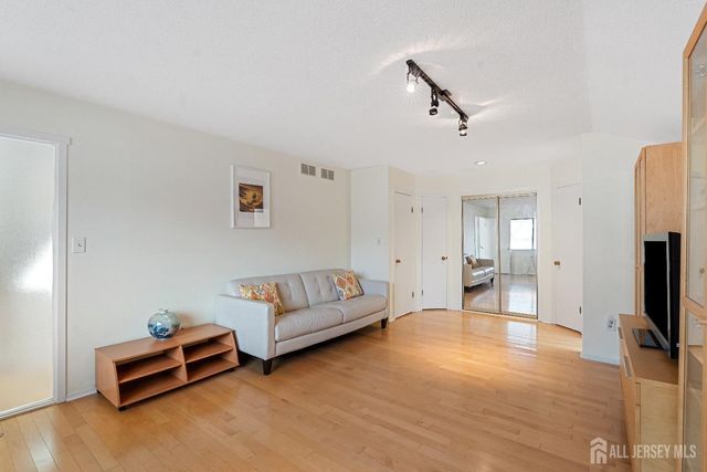 625 Sayre Drive, Plainsboro, NJ 08540