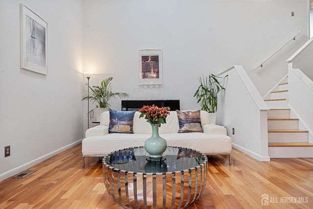 625 Sayre Drive, Plainsboro, NJ 08540