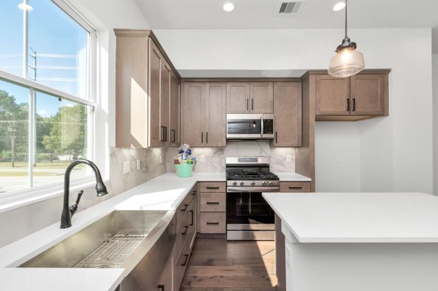 5410 Wheatley Street B, Houston, TX 77091