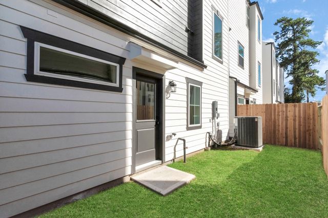 5410 Wheatley Street B, Houston, TX 77091