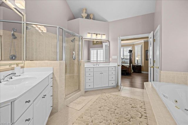 4008 Estates LN, Portsmouth, VA 23703