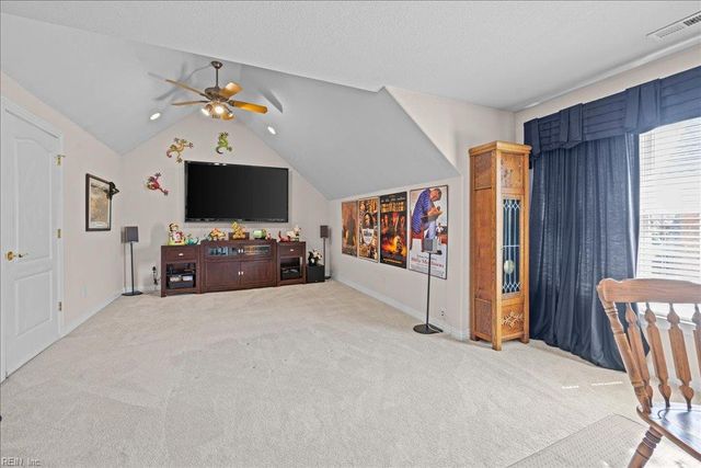 4008 Estates LN, Portsmouth, VA 23703