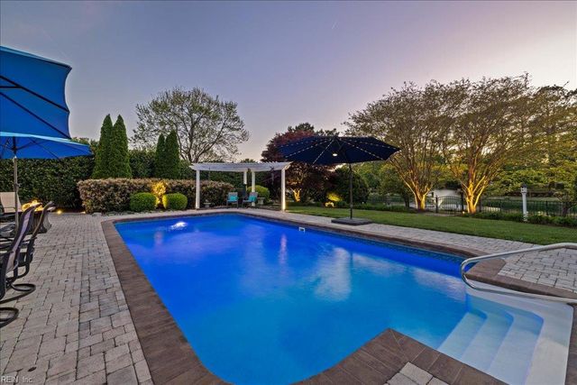 4008 Estates LN, Portsmouth, VA 23703