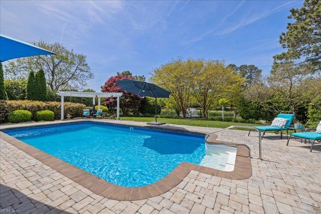 4008 Estates LN, Portsmouth, VA 23703