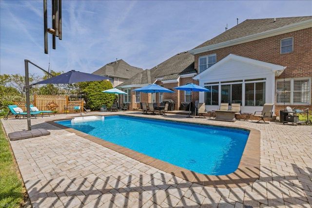 4008 Estates LN, Portsmouth, VA 23703