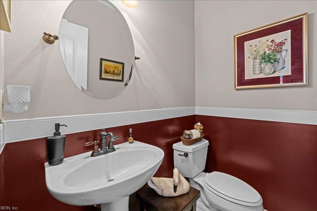 4008 Estates LN, Portsmouth, VA 23703