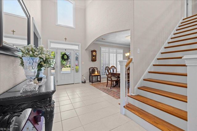 4008 Estates LN, Portsmouth, VA 23703