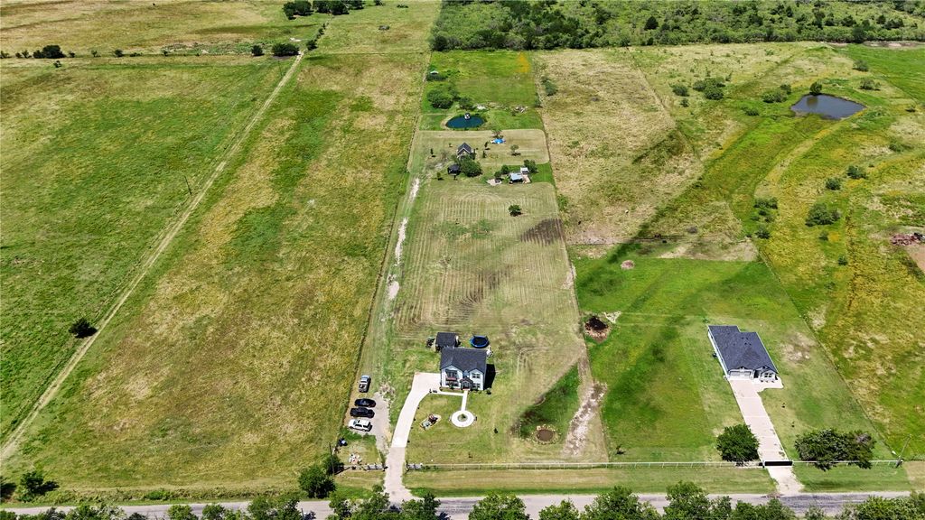 310 Toth Road, Alma, TX 75119