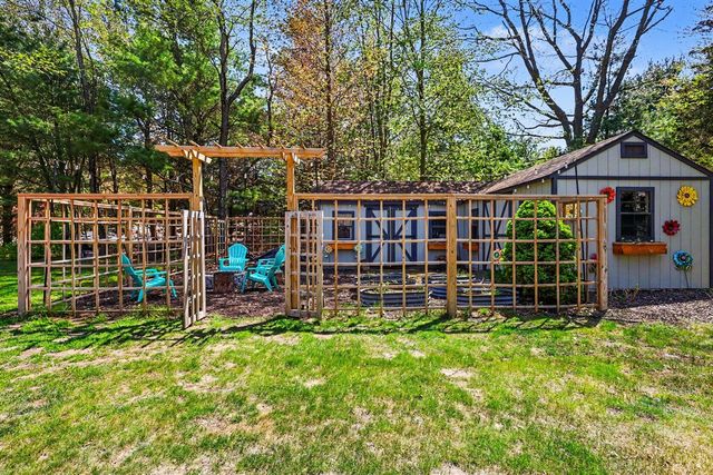 275 Boulder Drive, Muskegon, MI 49444