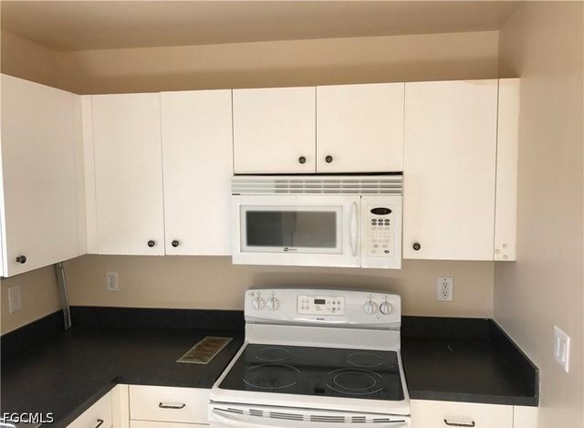 1910 Haviland AVE S, Lehigh Acres, FL 33973