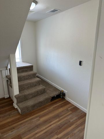 28237 S Macarthur Dr, Tracy, CA 95377