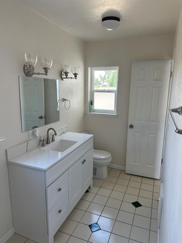 28237 S Macarthur Dr, Tracy, CA 95377