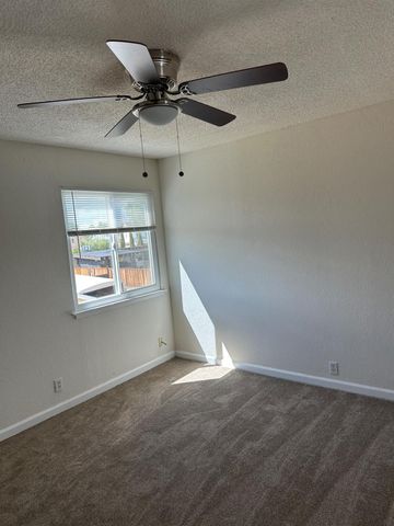 28237 S Macarthur Dr, Tracy, CA 95377