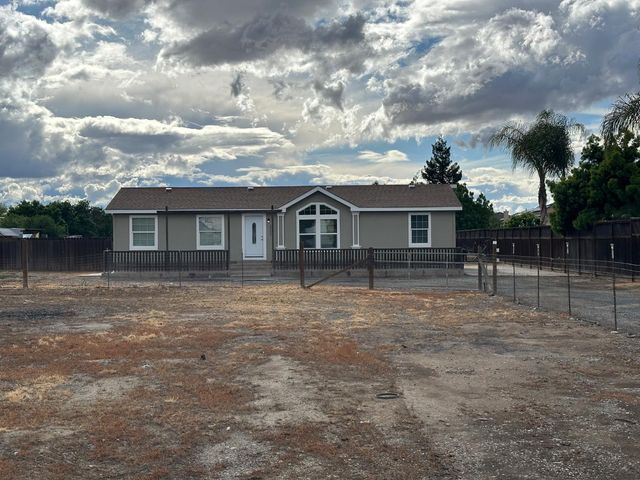 28237 S Macarthur Dr, Tracy, CA 95377
