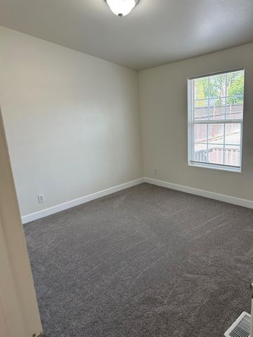 28237 S Macarthur Dr, Tracy, CA 95377
