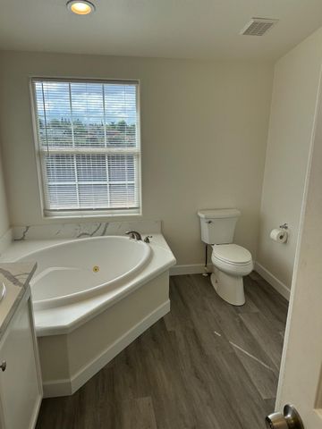 28237 S Macarthur Dr, Tracy, CA 95377