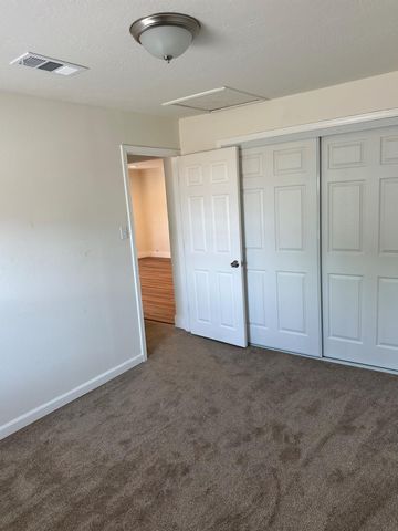 28237 S Macarthur Dr, Tracy, CA 95377