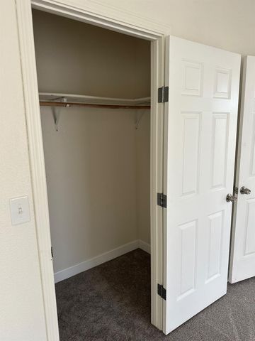 28237 S Macarthur Dr, Tracy, CA 95377