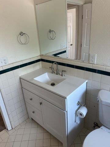 28237 S Macarthur Dr, Tracy, CA 95377