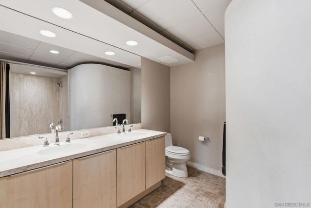 877 Island Ave 203, San Diego, CA 92101