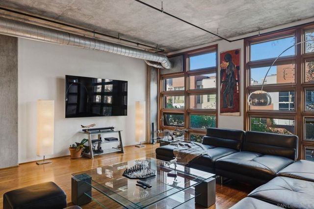 877 Island Ave 203, San Diego, CA 92101