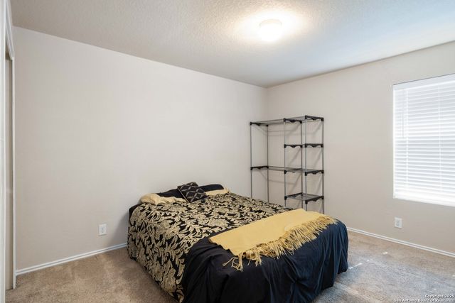 11515 N Peak, San Antonio, TX 78245