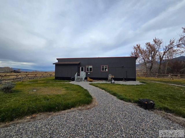 1119 Hwy 28, Salmon, ID 83467