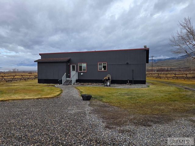 1119 Hwy 28, Salmon, ID 83467