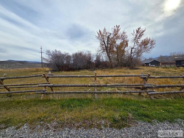 1119 Hwy 28, Salmon, ID 83467