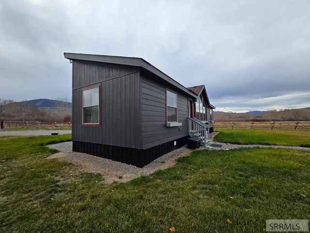 1119 Hwy 28, Salmon, ID 83467