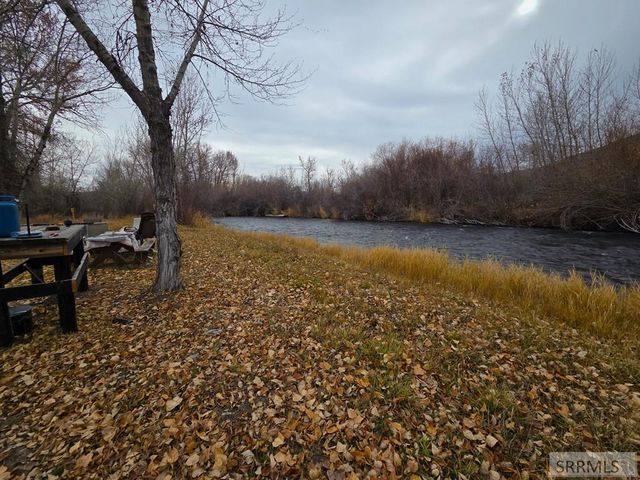 1119 Hwy 28, Salmon, ID 83467