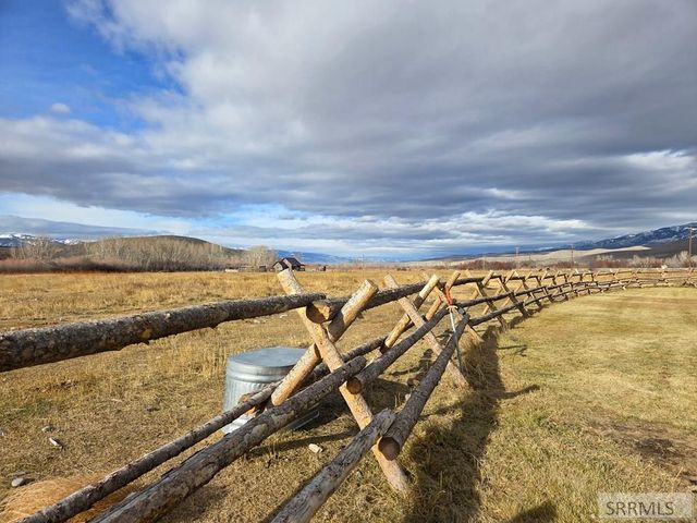 1119 Hwy 28, Salmon, ID 83467