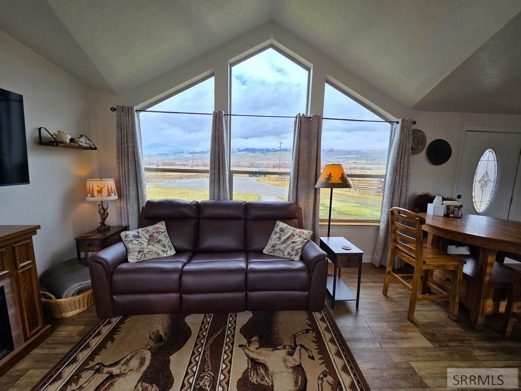 Image 21 of property listing at 1119 Hwy 28, Salmon, ID 83467