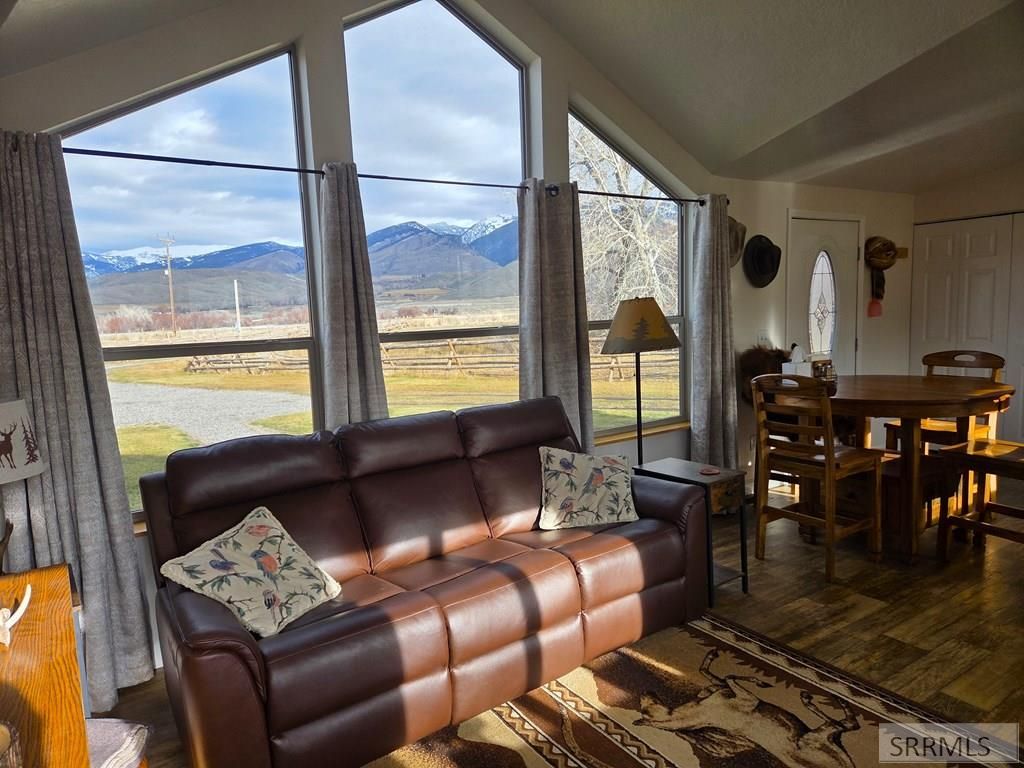 Image 22 of property listing at 1119 Hwy 28, Salmon, ID 83467