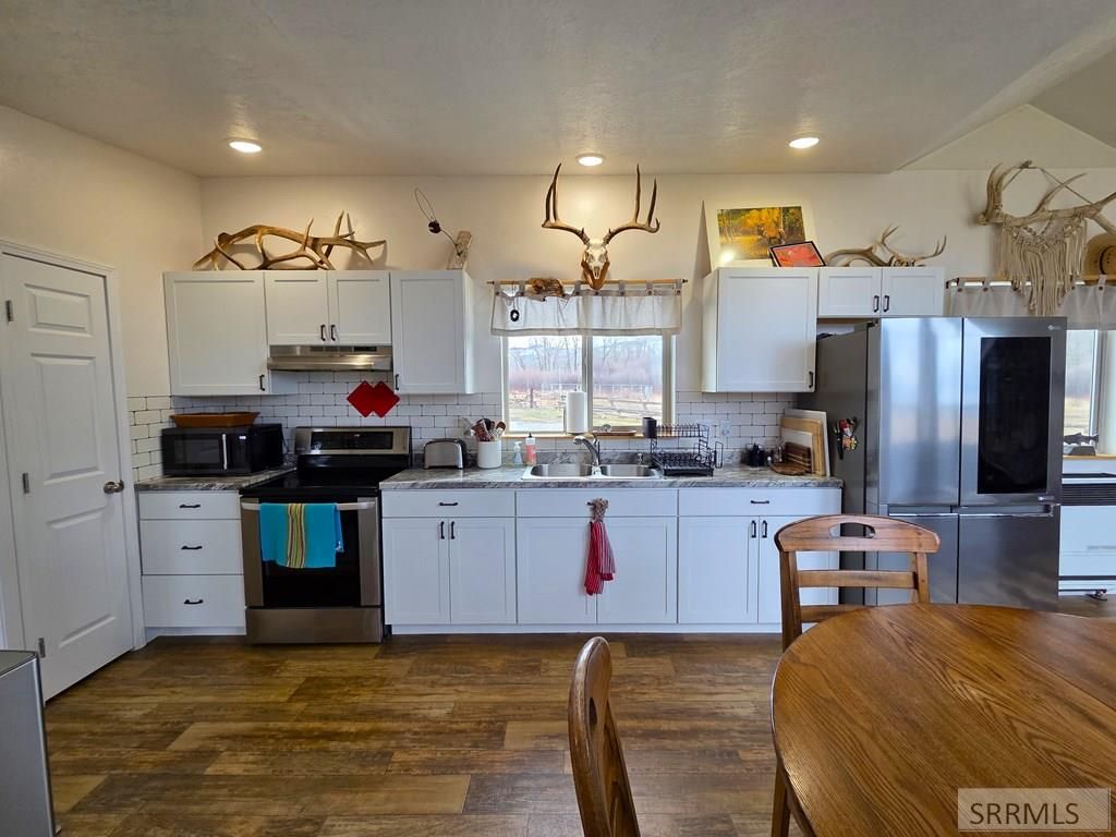Image 30 of property listing at 1119 Hwy 28, Salmon, ID 83467