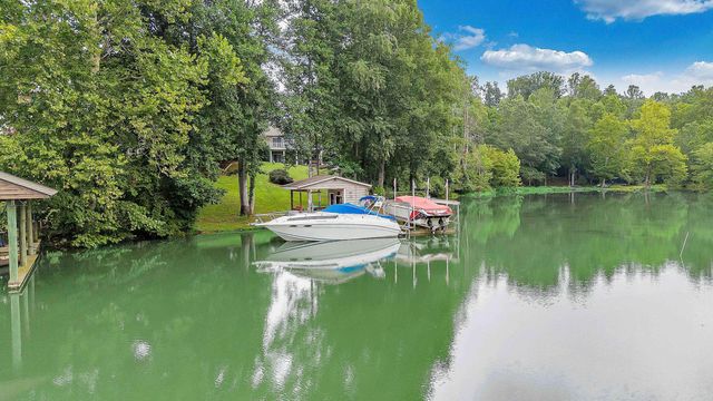 1914 Buccaneer RD, Moneta, VA 24121