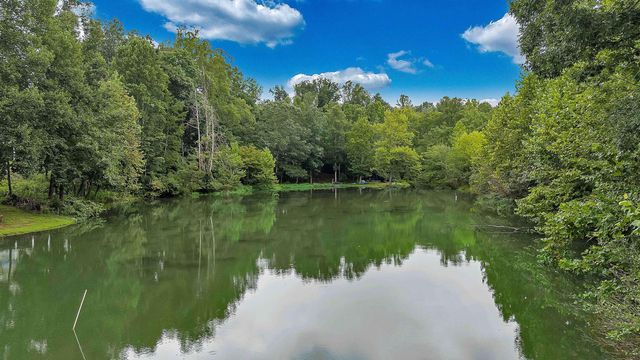 1914 Buccaneer RD, Moneta, VA 24121