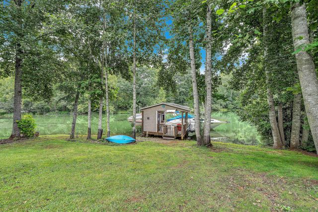 1914 Buccaneer RD, Moneta, VA 24121