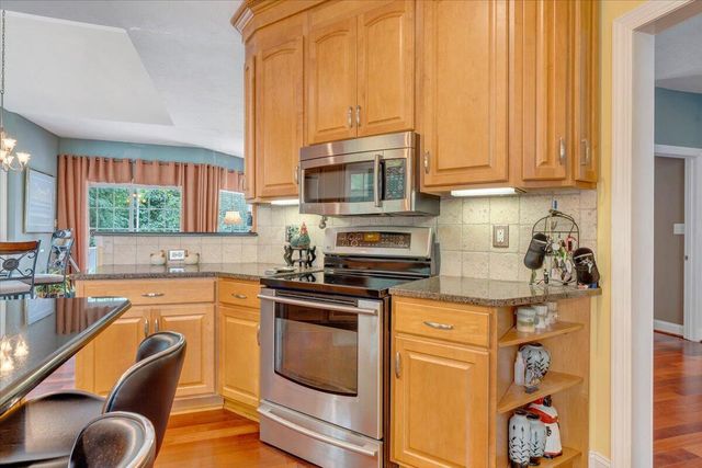 1914 Buccaneer RD, Moneta, VA 24121