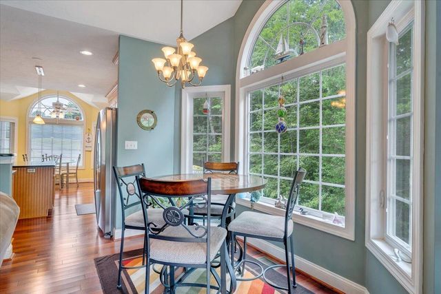 1914 Buccaneer RD, Moneta, VA 24121