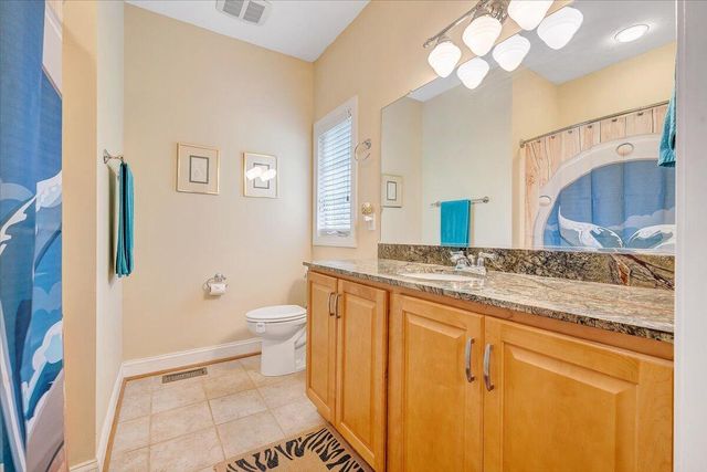 1914 Buccaneer RD, Moneta, VA 24121