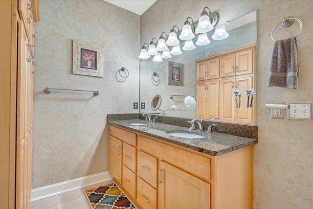 1914 Buccaneer RD, Moneta, VA 24121