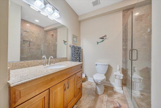 1914 Buccaneer RD, Moneta, VA 24121